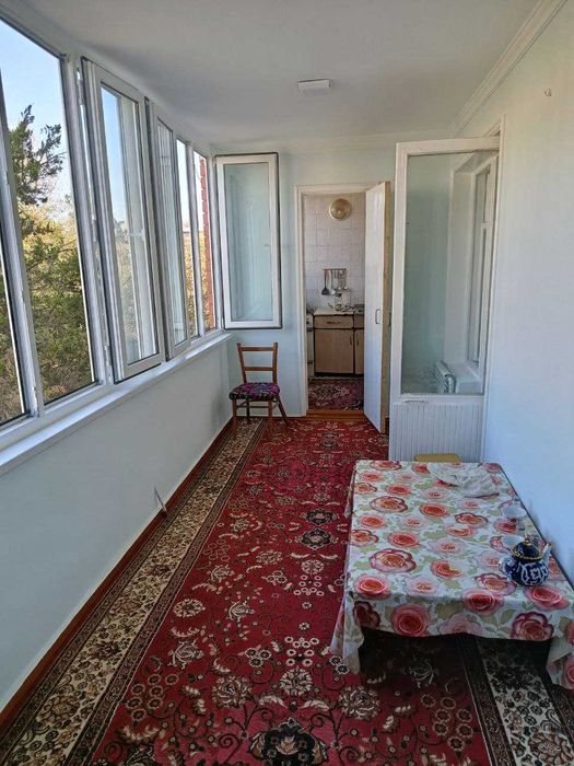 Studentlar uchun ijaraga xonadon (kvartira). Shahar markazida.