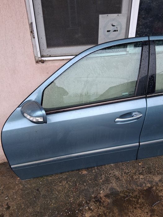 Usa stanga fata Mercedes W211 Sedan 2005