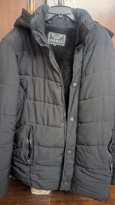 Продам зимнюю куртку, теплую