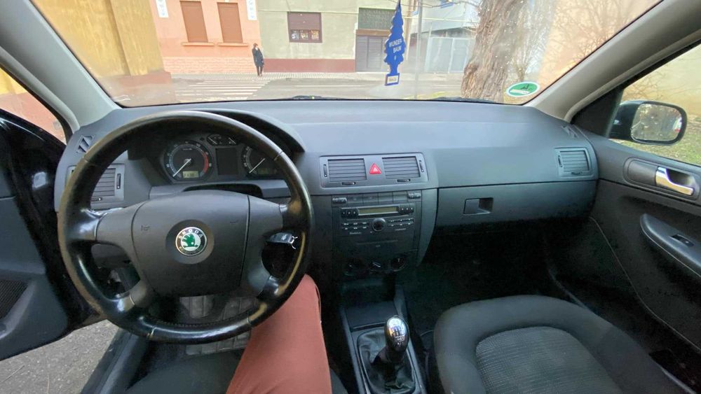 Skoda fabia facelift  motor 1,4 an 2007 euro 4 distributie pe lant