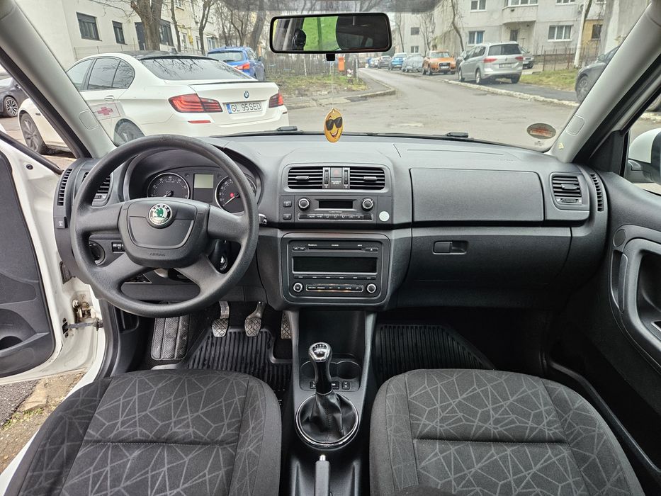 Inchiriez auto Skoda Fabia GPL 2013 - Economica, Fiabila si Confortabila - Rent A Car
