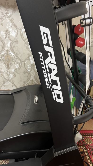 Продам новую беговую дорожку GF-111