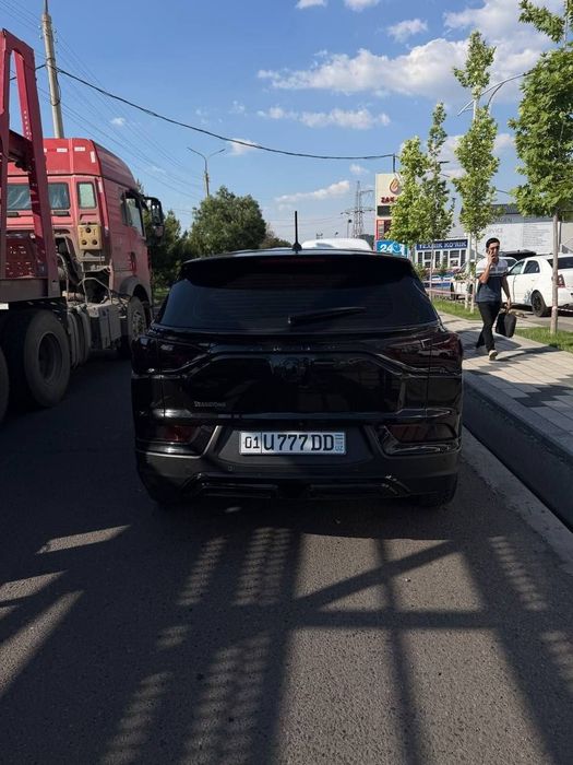 Ssangyong Korando сотилади