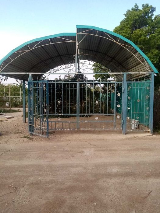 дача с хозяйством