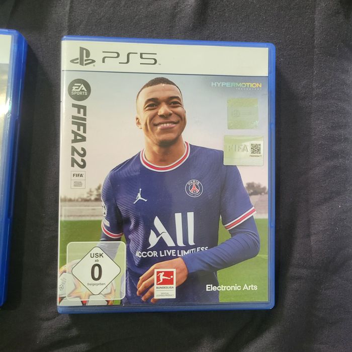 Ps 5 cu 2 manete si jocuri