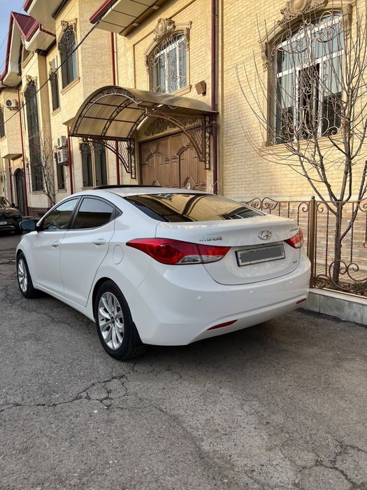 Hyundai elantra 1.6 Full Ideal