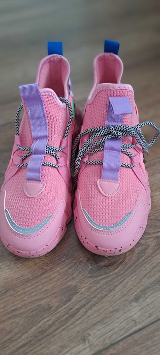 39 номер яки розови маратонки