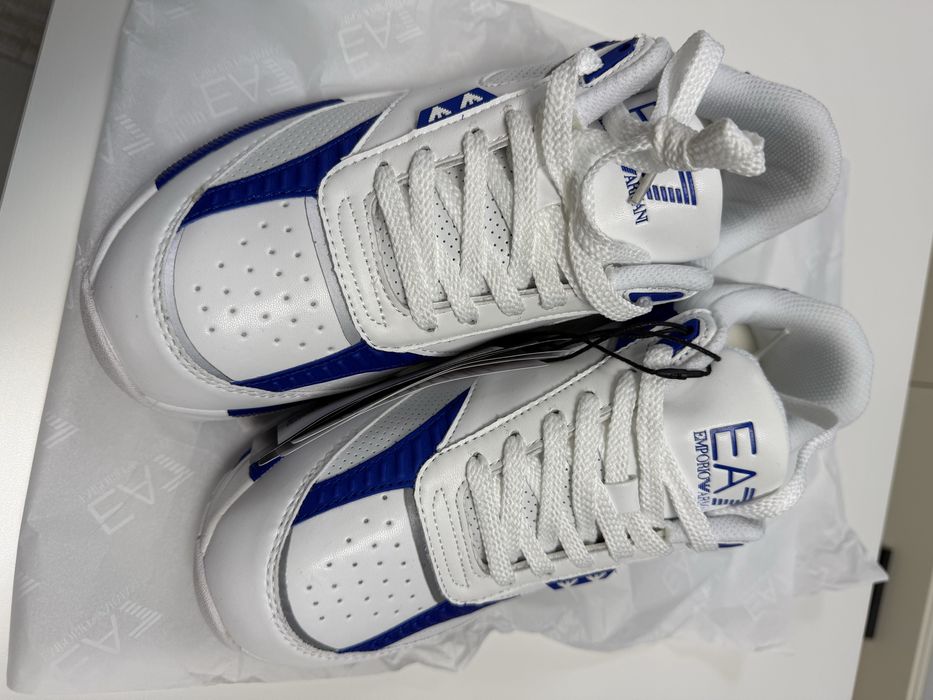 Adidasi Emporio Armani