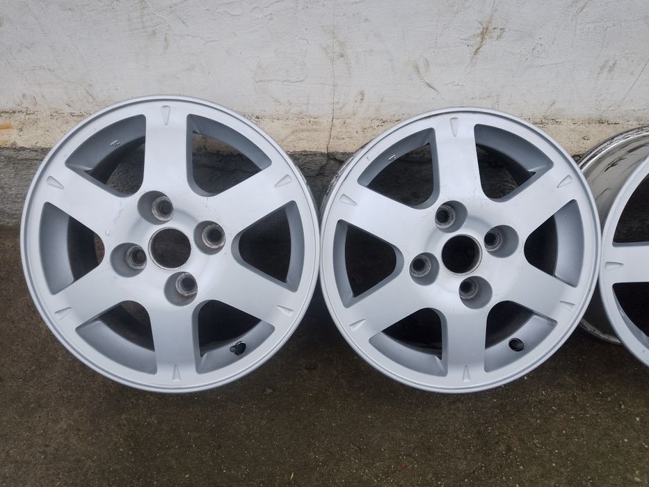 Лети джанти 15 цолаМитсубиши.