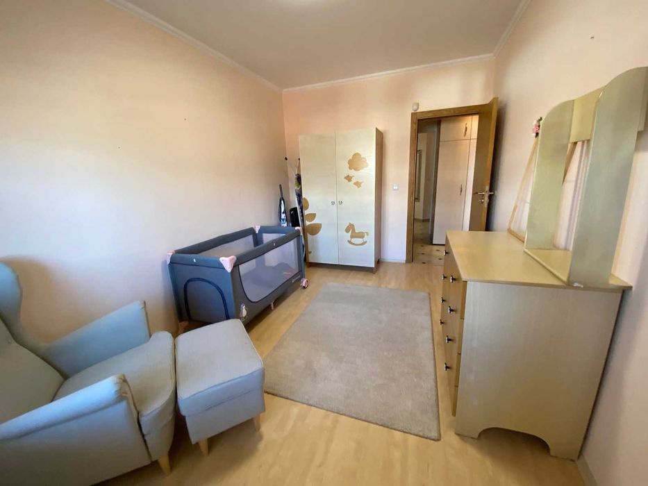 Продаваме 3-стаен Апартамент В Надежда 2