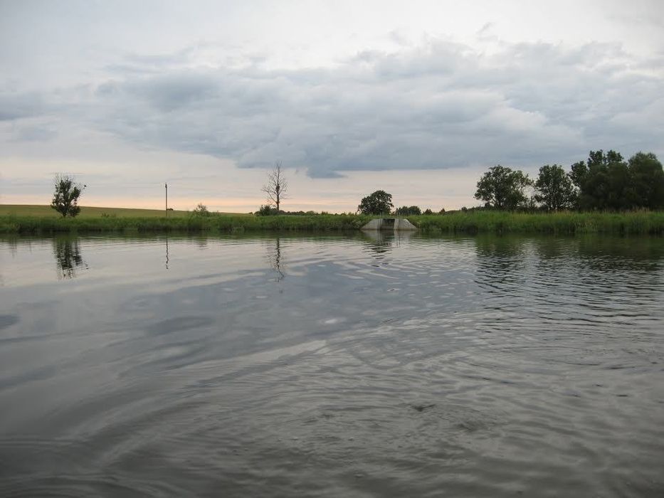 Тайёр 4 гектар уч нафар кули билан дарё куйнида сотилади