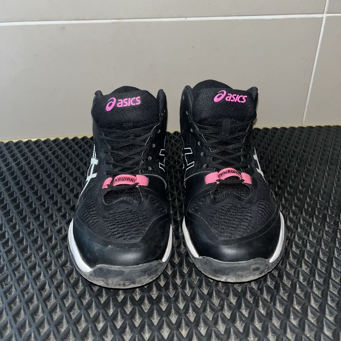 Продам кроссовки Asics SKY ELITF FF