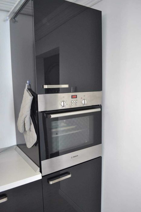 Închiriez apartament cu 3 camere in Slatina.