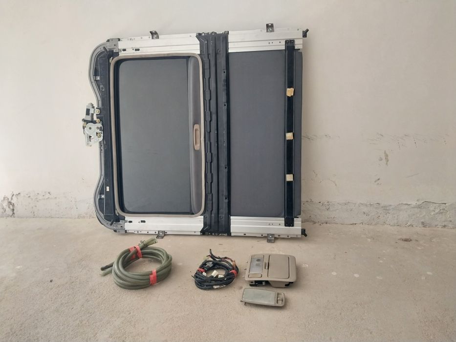 Toyota kamre luk sotiladi. 4 900 soʻm