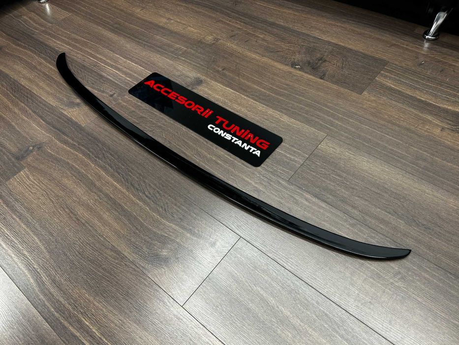 Eleron Portbagaj - BMW G30 M5 Style Negru Lucios