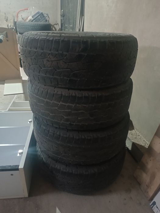 Продам автошины 265/65 R17 4 шт.