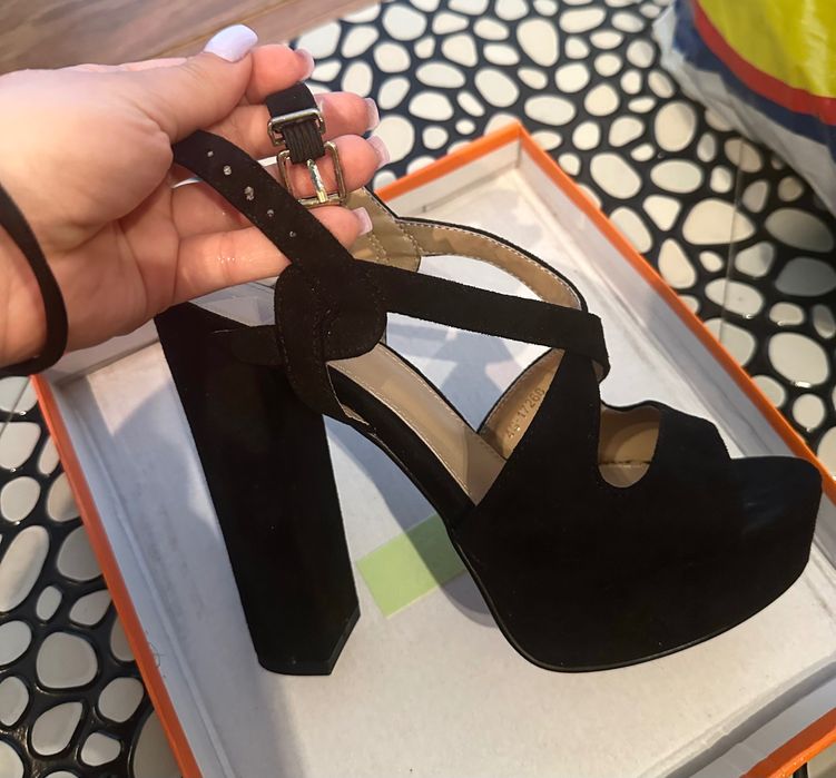 Дамски платформи