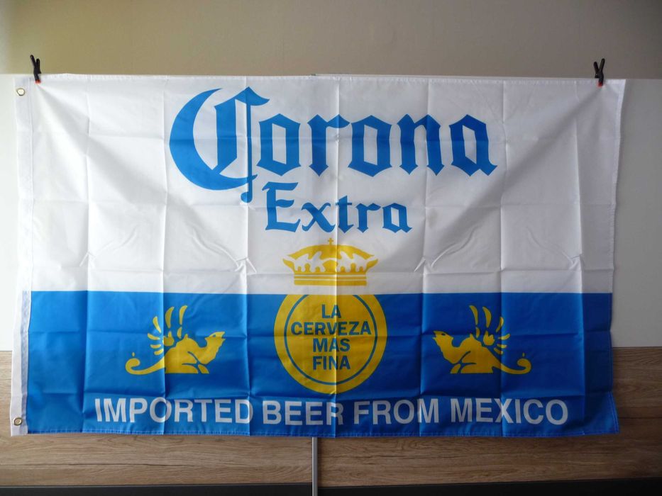 Знамена нови реклама уиски бира мотори