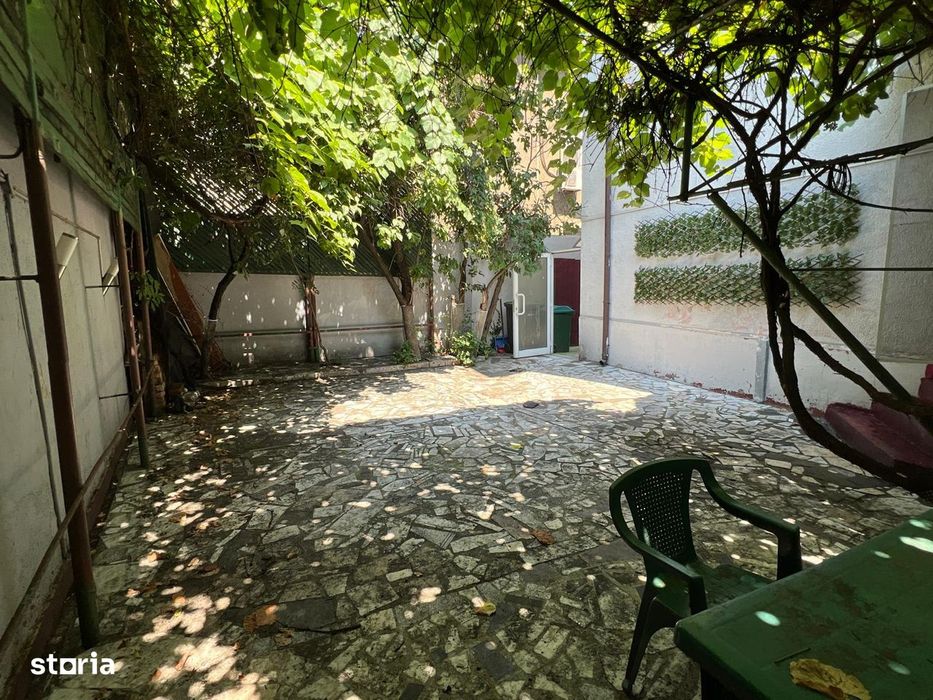Calarasilor- Piata Muncii, vila 8 camere singur curte si teren 197 mp,