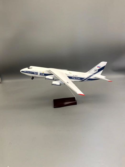 Модель самолета АН-124 "Руслан", 42 см