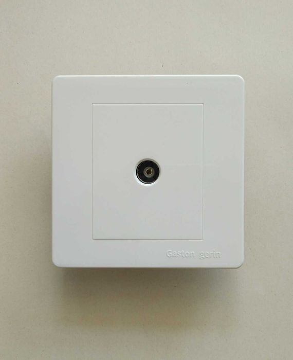 Выключатели, розетка