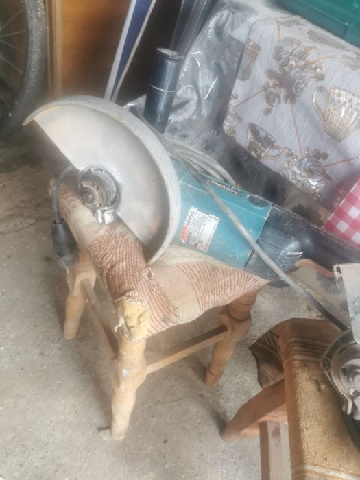 Polizor  machita 9049S