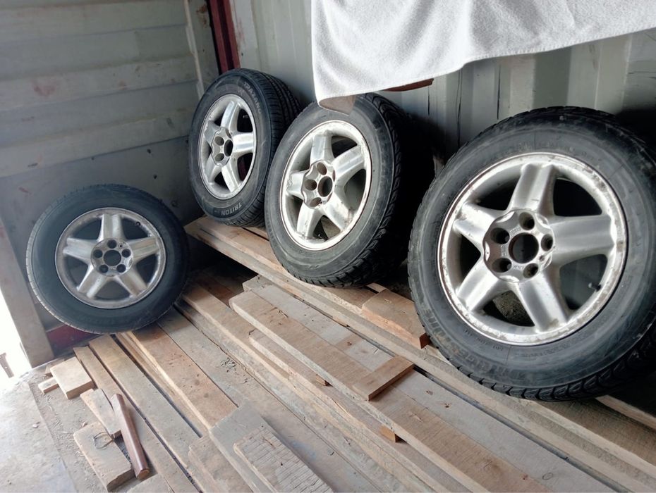 продам шины с диской