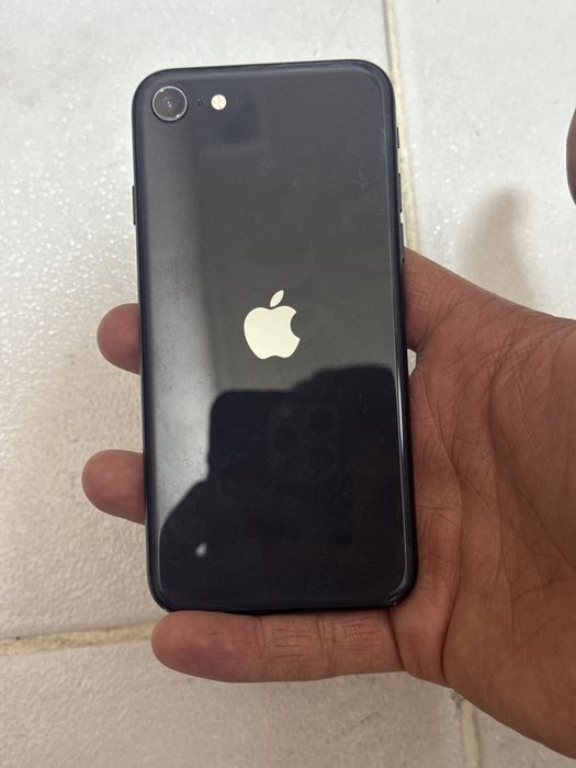 IPHONE SE  128 gb