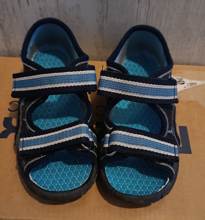 Пантофи сет от 3 чифта 25р.