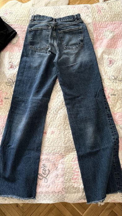 Дънки от Zara.