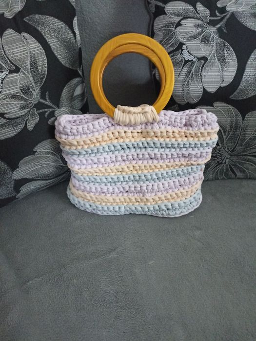 Ръчно плетени дамски чанти