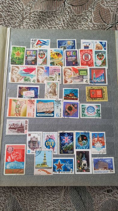 Продается книга с марками СССР