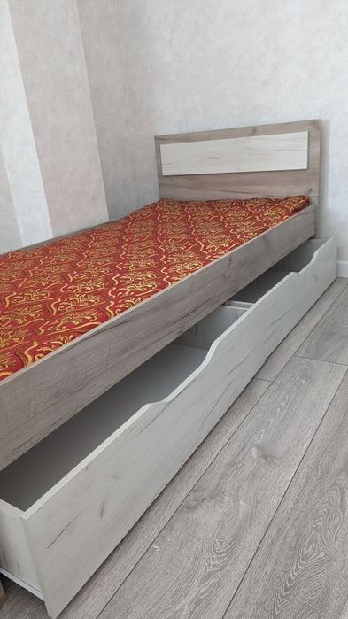 Продам кровать однуспалку