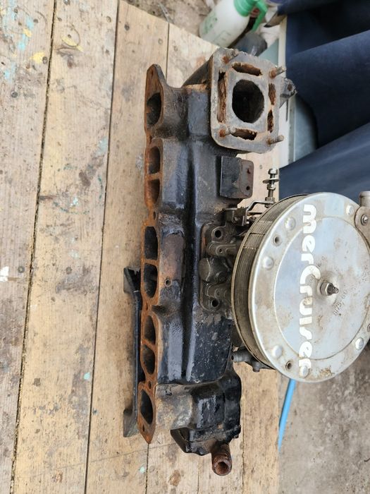 Navalizare Mercruiser/OMC 3.0 L sau L/X cu carburator