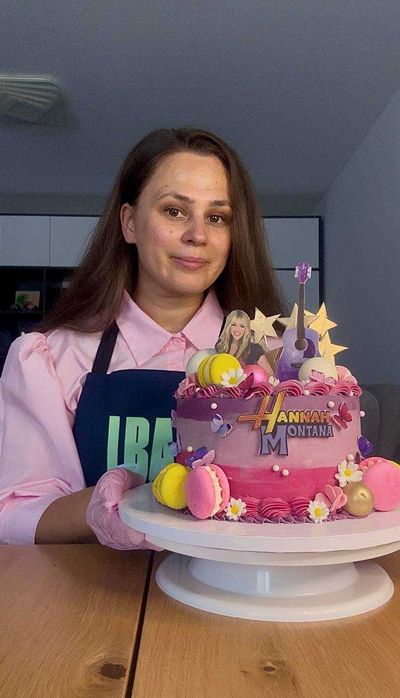 Torturi personalizate și macarons în Cluj, Florești