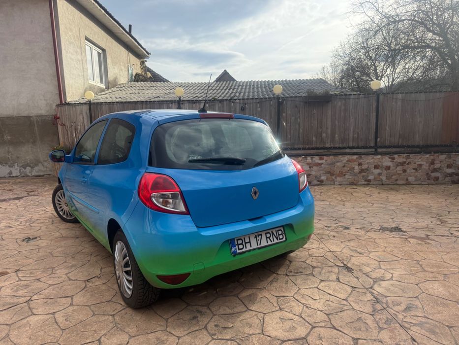 Vând Renault Clio III 1.5 dci euro 5