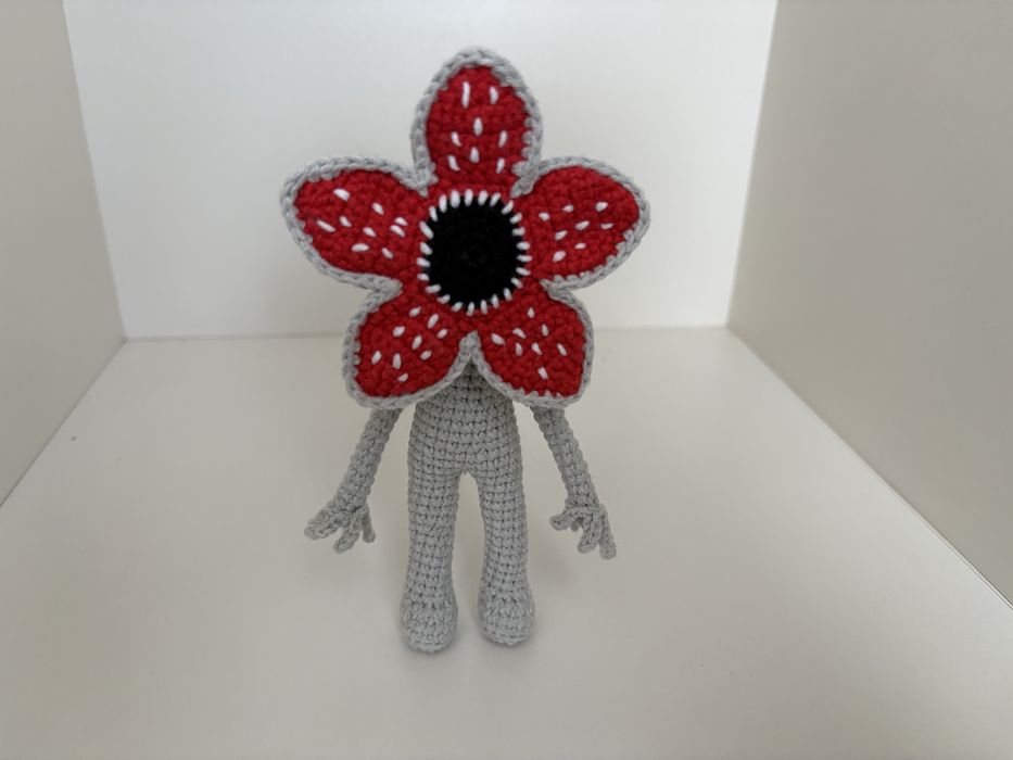 Плетена играчка Демогоргон