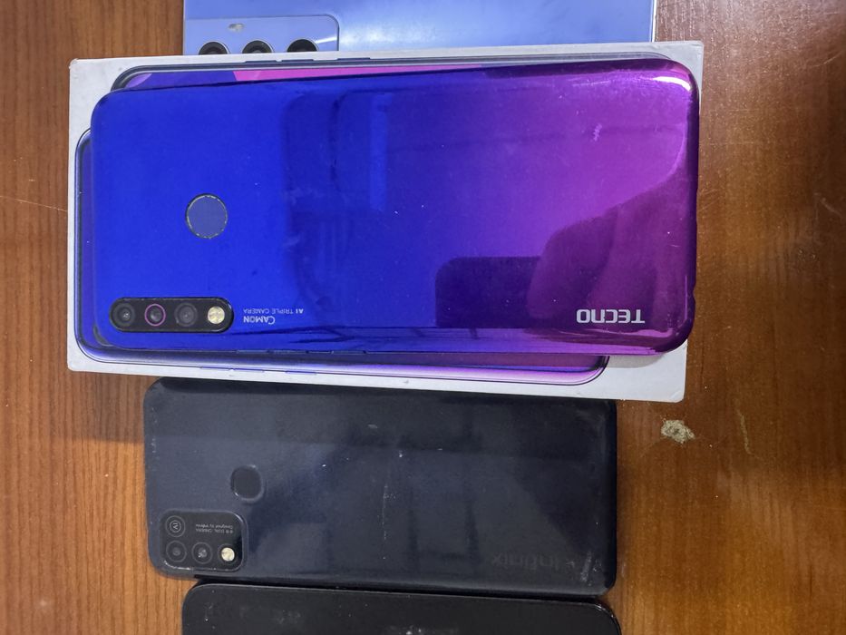 Продам 7 телефонов разных моделей