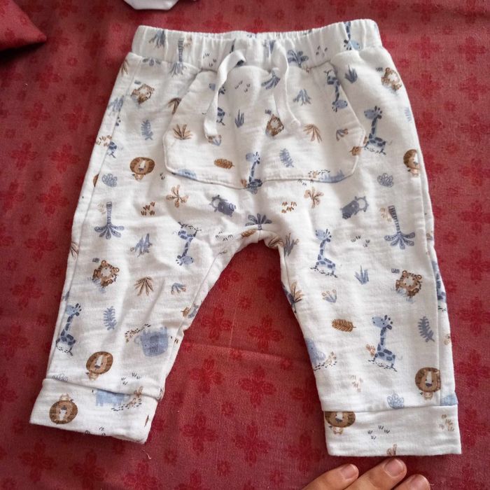 Pantalonași bebeluși