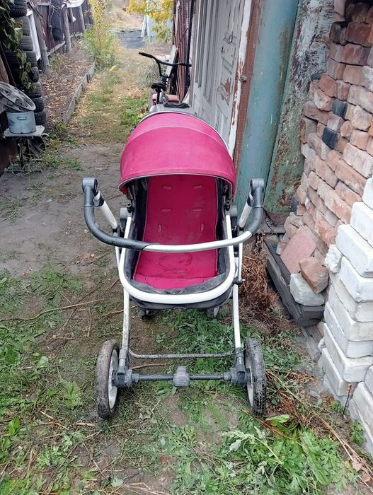 Велосипеды, коляска.