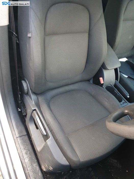 Scaun Dreapta Fata Pasager Textil Fara Incalzire Skoda Superb 2 2008 - 2015 [C4143]