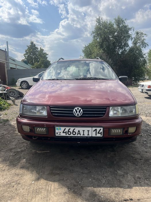 Пасат б4 93 года