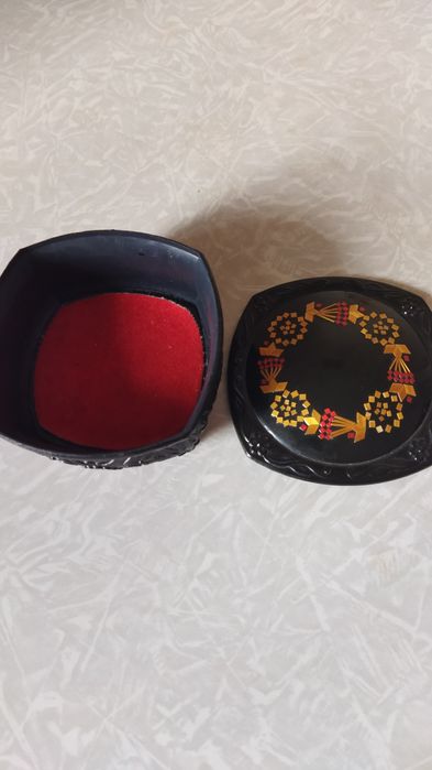 Шкатулка для украшений