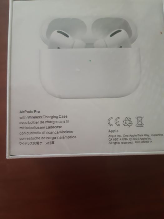 Продам наушники беспроводные новые