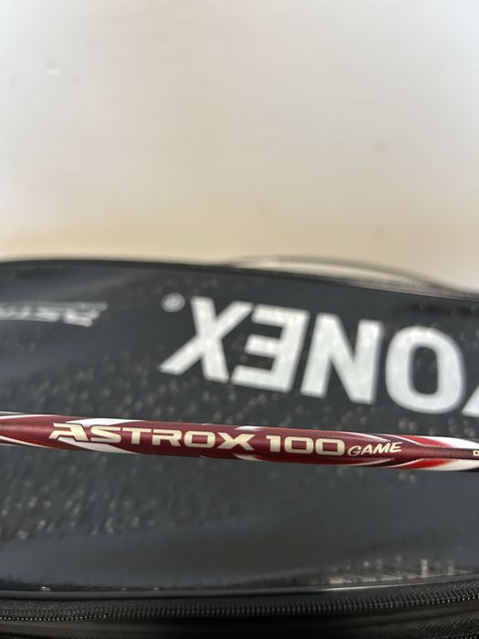 Бадминтон ракета Yonex Astrox 100