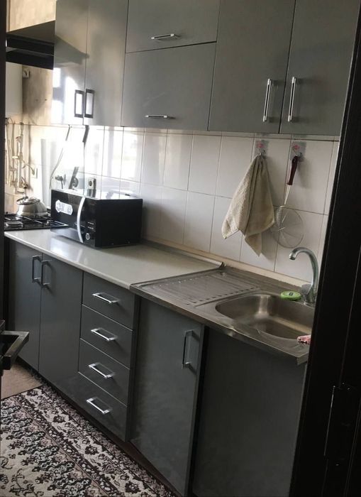 Охонгаронгада 3 хонали 3 каватда новостройка да жойлашган Уй сотилади