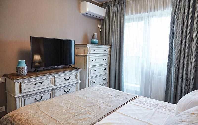 Inchiriere 2 camere Mamaia Centru-Iaki/terasa/min.12 luni/renovat 2024