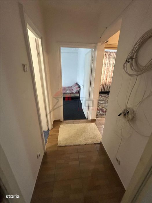 Alexandru - Piata Voievozilor, 3 camere decomandat 72mp, liber