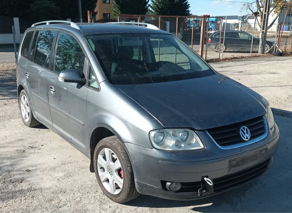 Dezmmebrez Volkswagen Touran 2.0 tdi BKD
