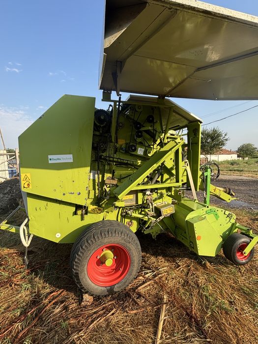Vand presa Claas Rollant 250